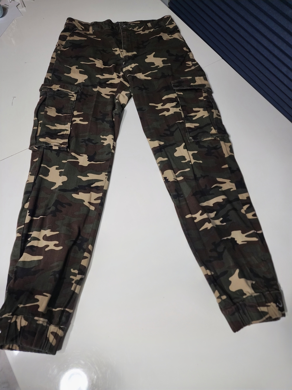 Y2K Camo Cargo Pants - Green/Tan/Black Size L Army Pants
